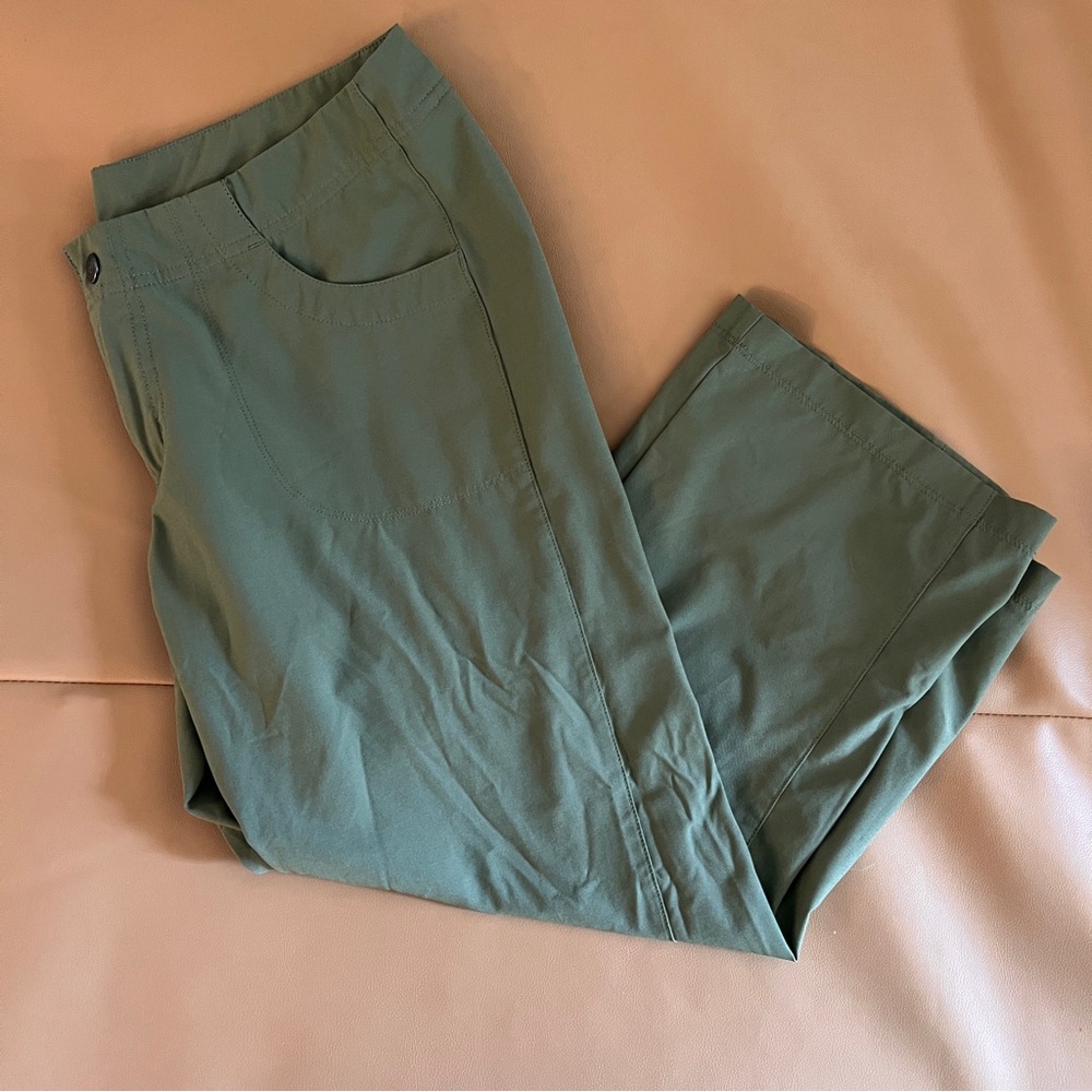 Patagonia Hiking Capris sz 8